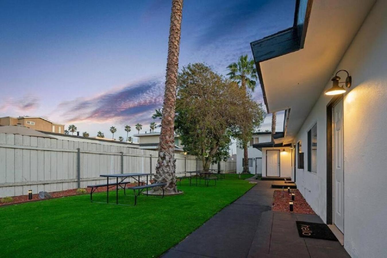 Beachside Bliss 2br With Fast Wifi *